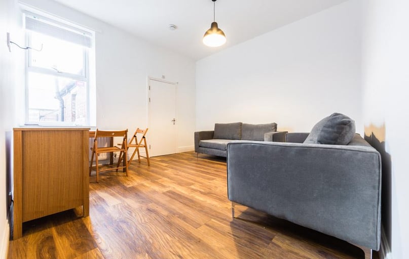 Hazelwood Avenue, Jesmond, Newcastle - Image 1